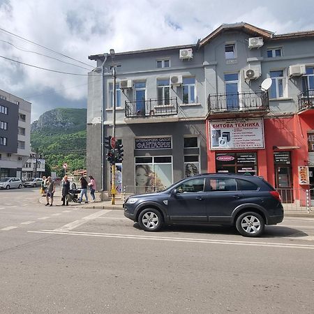 Old Style Hotel Vratsa Exterior photo